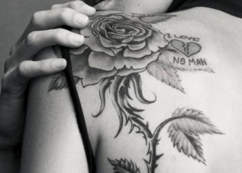 Tại sao nhiều người lại chọn hình xăm hoa hồng đen?